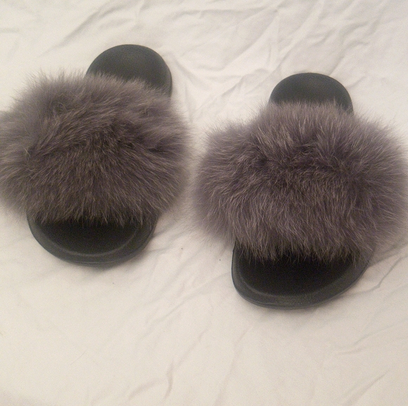 Furry Slippers - Picture 1 of 2